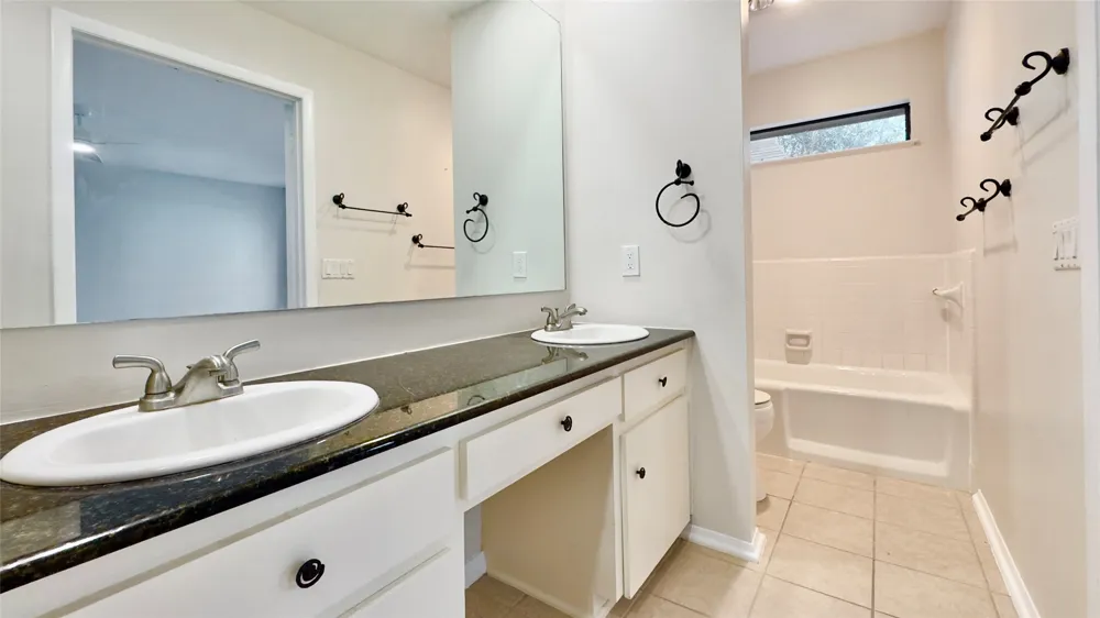 843 Sunfish Street Austin, TX 78734
