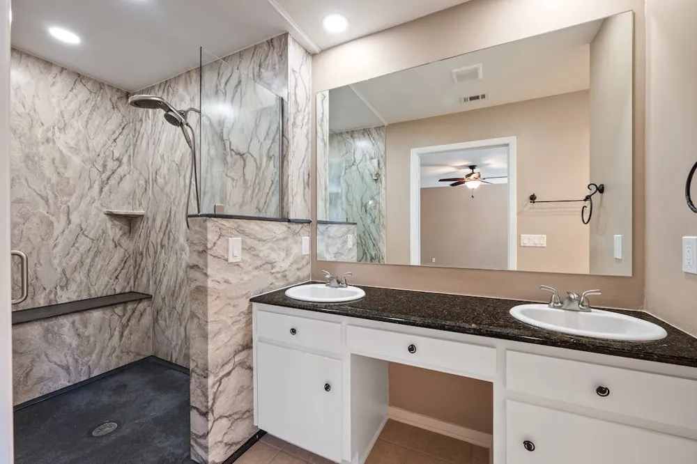843 Sunfish Street Austin, TX 78734