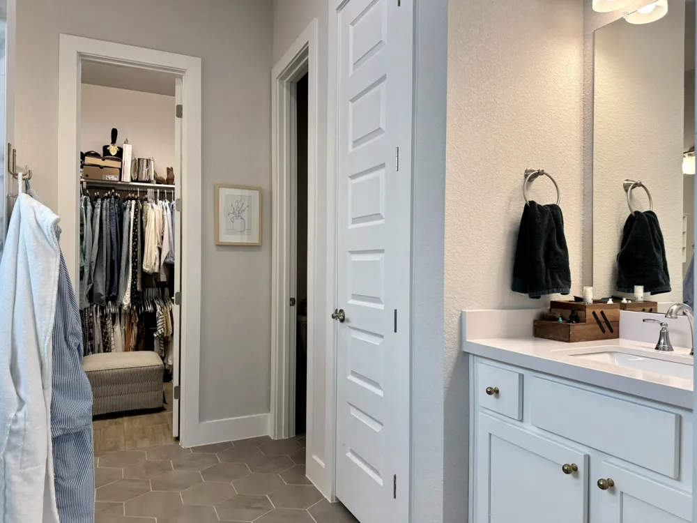 1202 Sage Thrasher Circle Dripping Springs, TX 78620