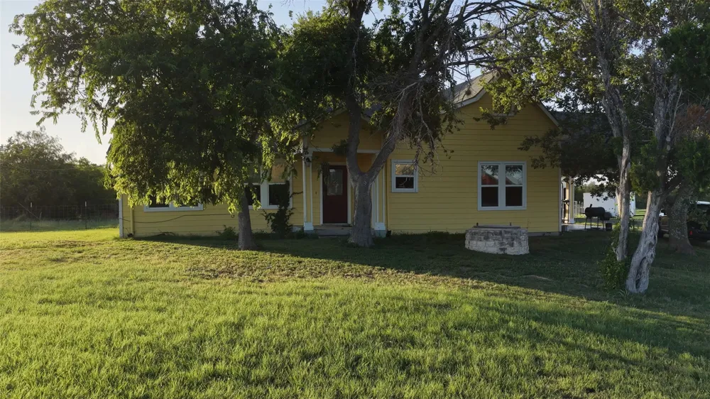 435 Placid Lane Lockhart, TX 78644