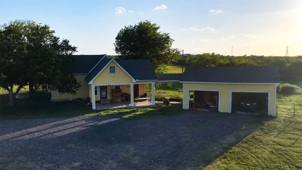 435 Placid Lane Lockhart, TX 78644