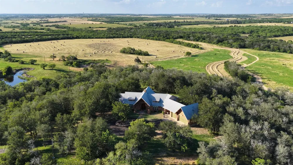 435 Placid Lane Lockhart, TX 78644