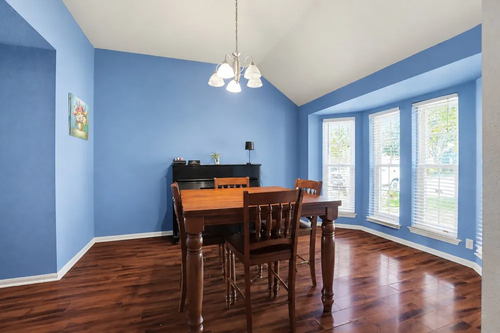 216 Sunshadow Drive Lockhart, TX 78644