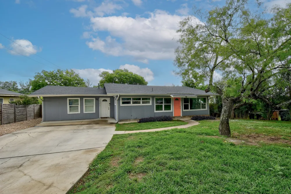 6301 Arnold Drive #A Austin, TX 78723