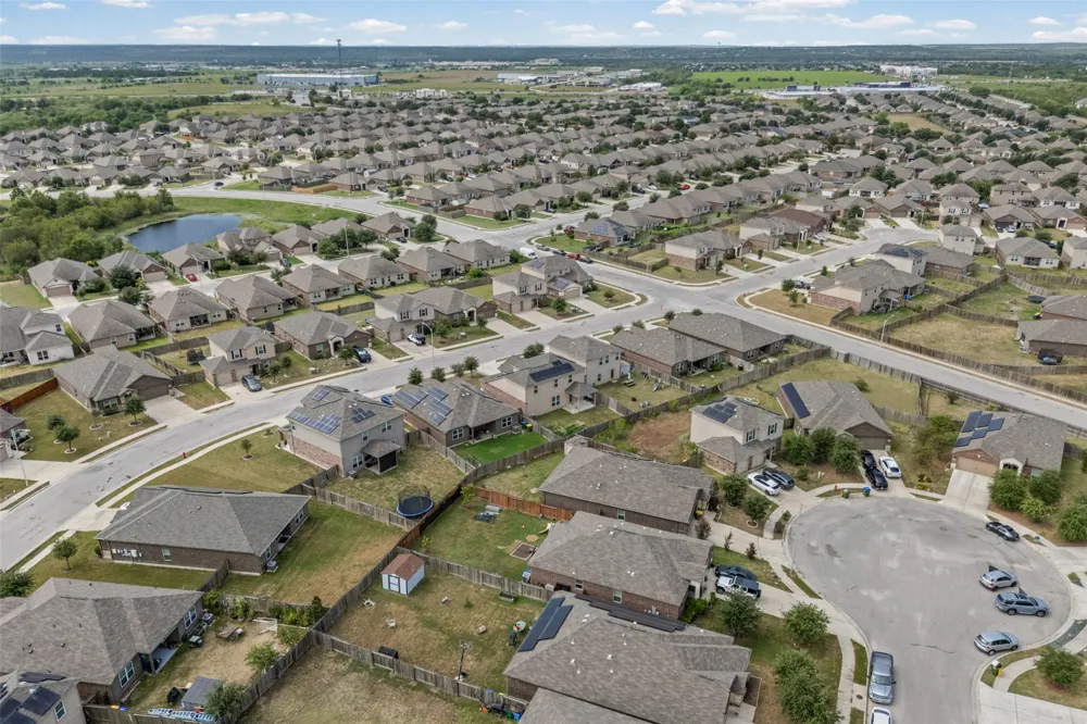 19812 Hubert R Humphrey Road Manor, TX 78653