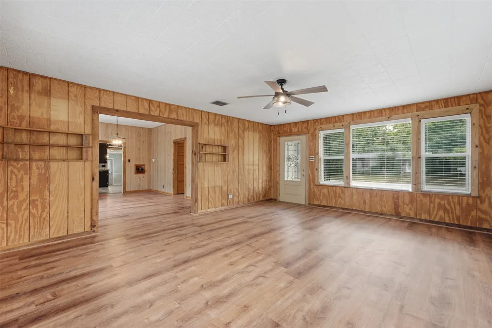 104 Bright Street Gonzales, TX 78629