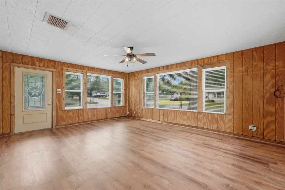 104 Bright Street Gonzales, TX 78629