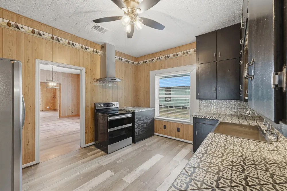 104 Bright Street Gonzales, TX 78629