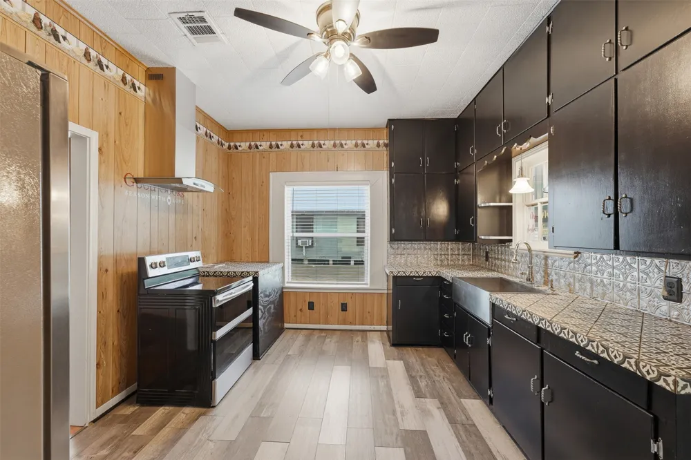 104 Bright Street Gonzales, TX 78629