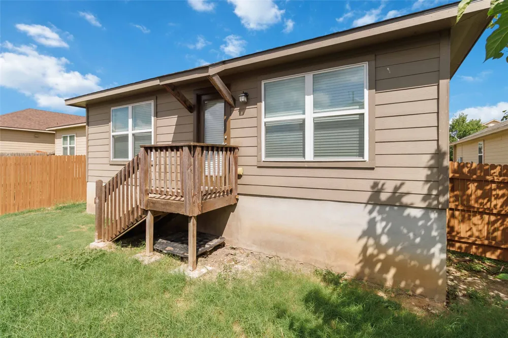 182 Tallow Trail San Marcos, TX 78666