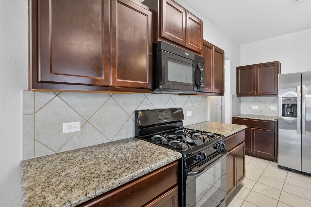 182 Tallow Trail San Marcos, TX 78666