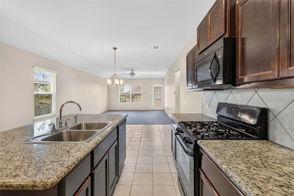 182 Tallow Trail San Marcos, TX 78666