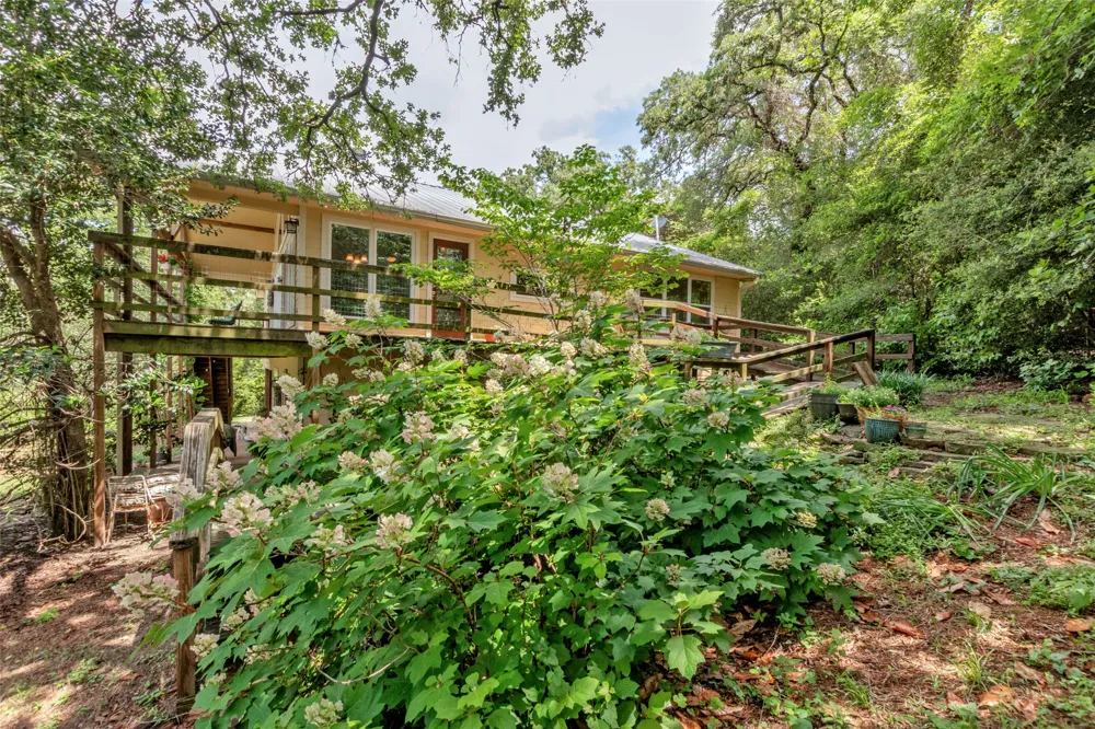 9997 Calhoun Road Bryan, TX 77808