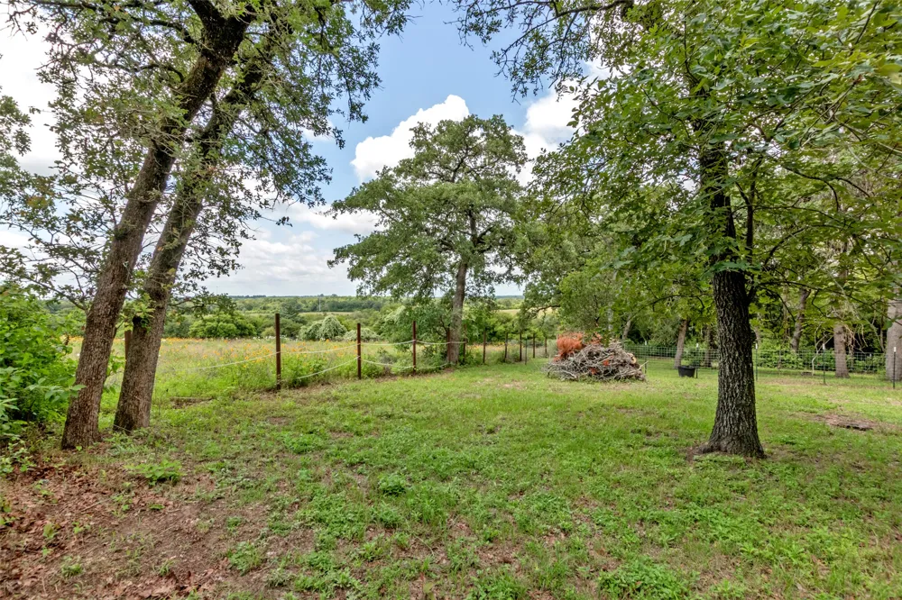 9997 Calhoun Road Bryan, TX 77808