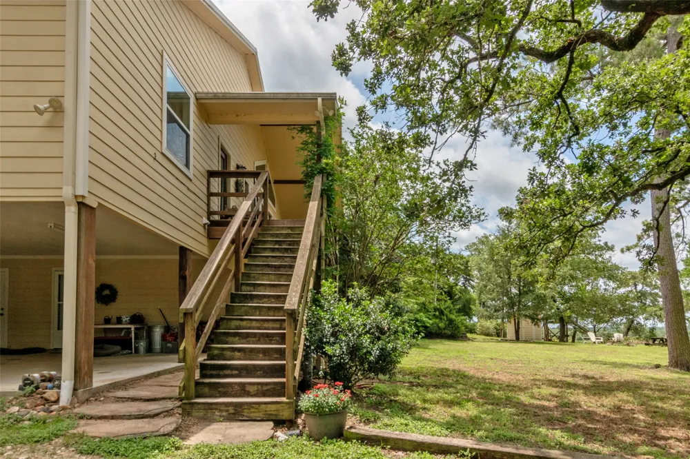 9997 Calhoun Road Bryan, TX 77808