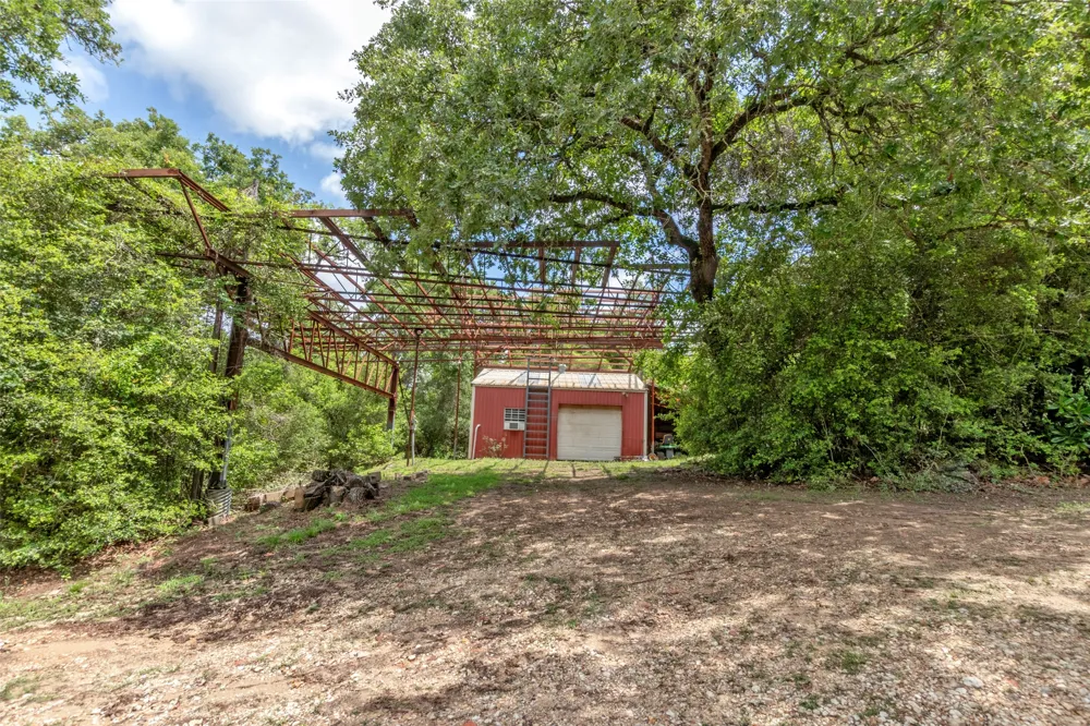 9997 Calhoun Road Bryan, TX 77808