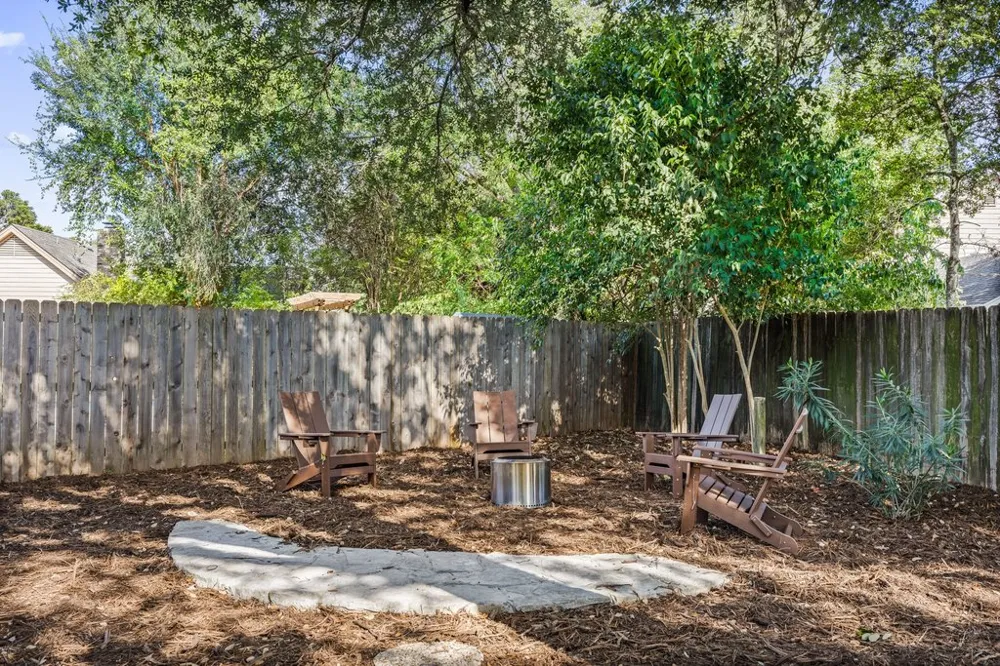 10707 Pinehurst Drive Austin, TX 78747