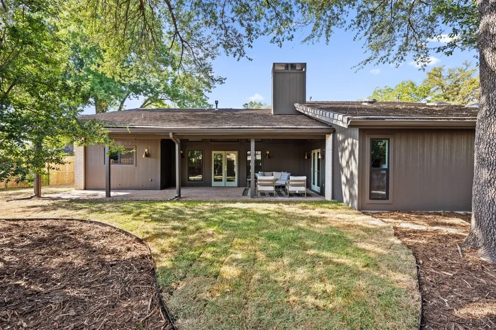 10707 Pinehurst Drive Austin, TX 78747
