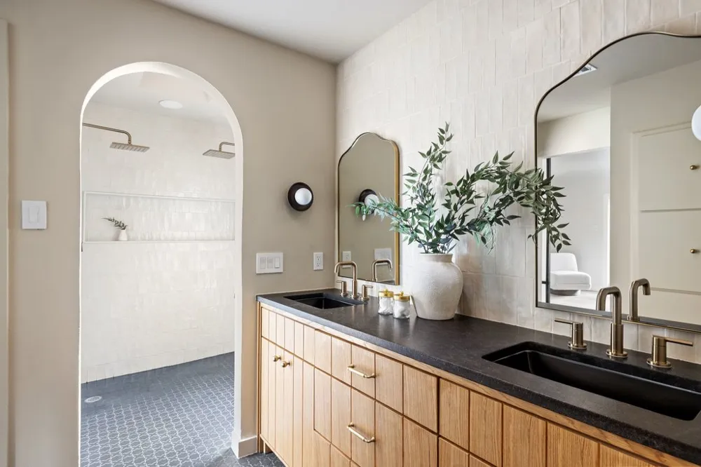 10707 Pinehurst Drive Austin, TX 78747