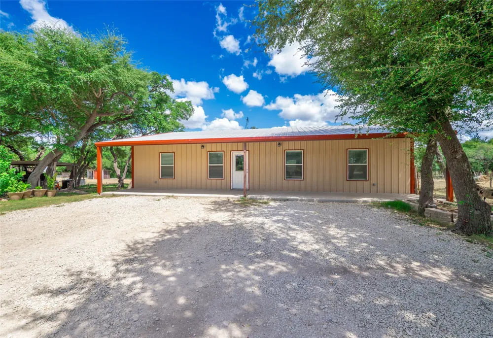1301 County Road 228 Florence, TX 76527