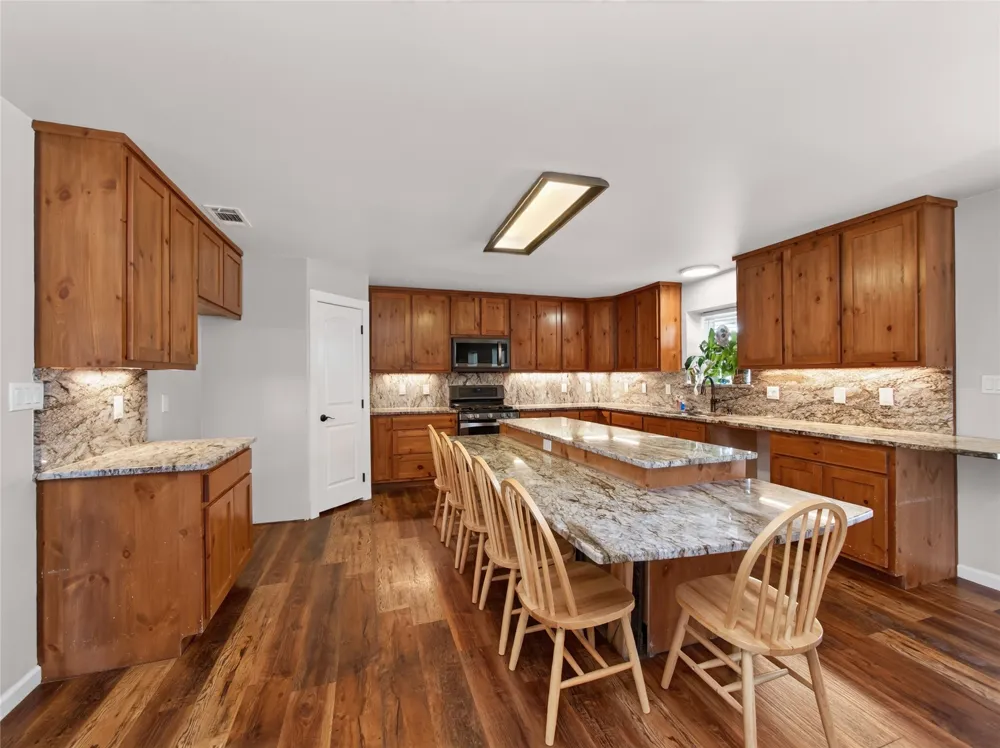 1301 County Road 228 Florence, TX 76527
