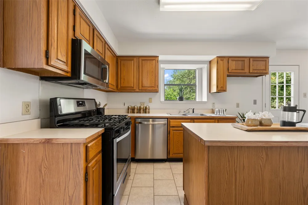 8407 Red Willow Drive Austin, TX 78736