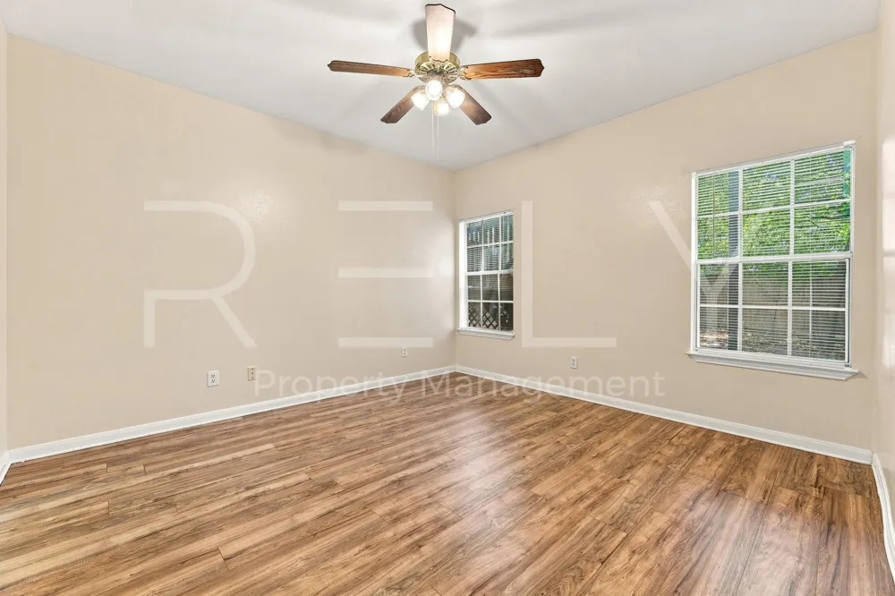 2908 Whisper Oaks Ln #B Georgetown, TX 78628