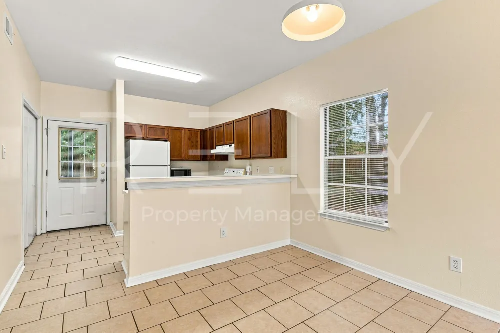 2908 Whisper Oaks Ln #B Georgetown, TX 78628