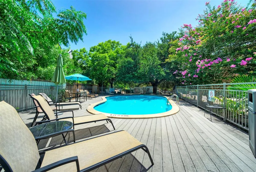 3204 Menchaca Road #104 Austin, TX 78704