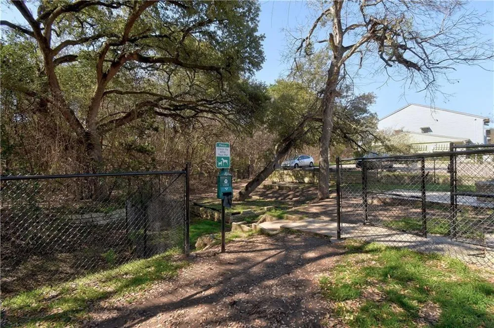 3204 Menchaca Road #104 Austin, TX 78704