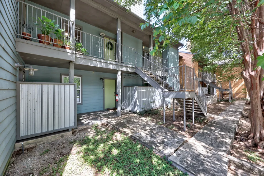 3204 Menchaca Road #104 Austin, TX 78704