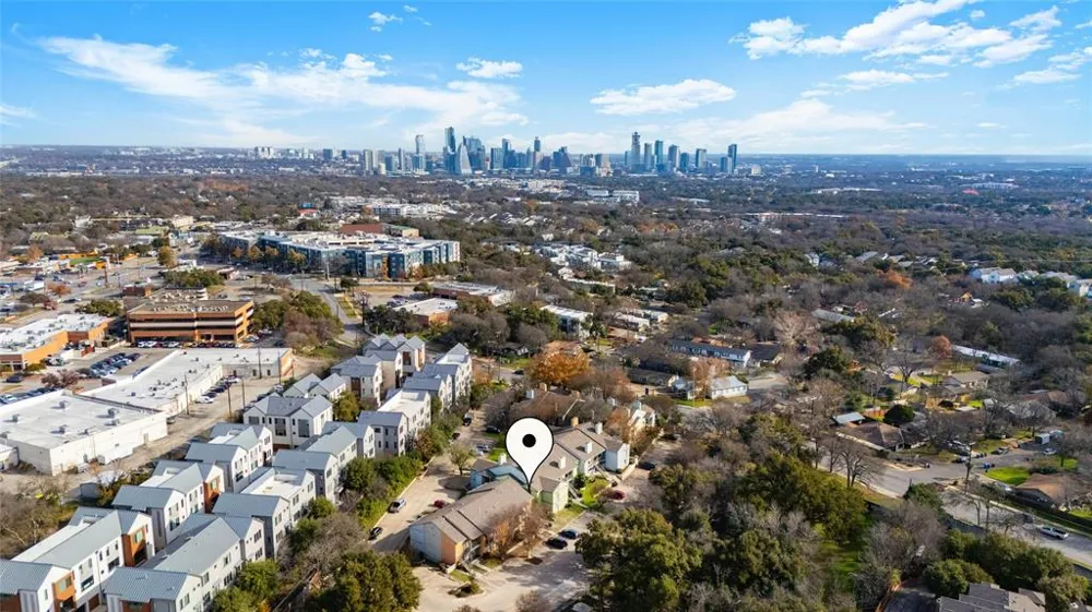 3204 Menchaca Road #104 Austin, TX 78704