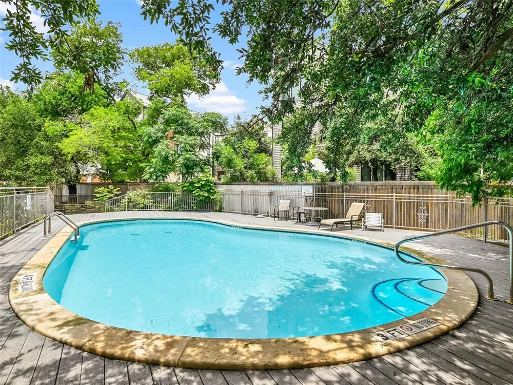 3204 Menchaca Road #104 Austin, TX 78704