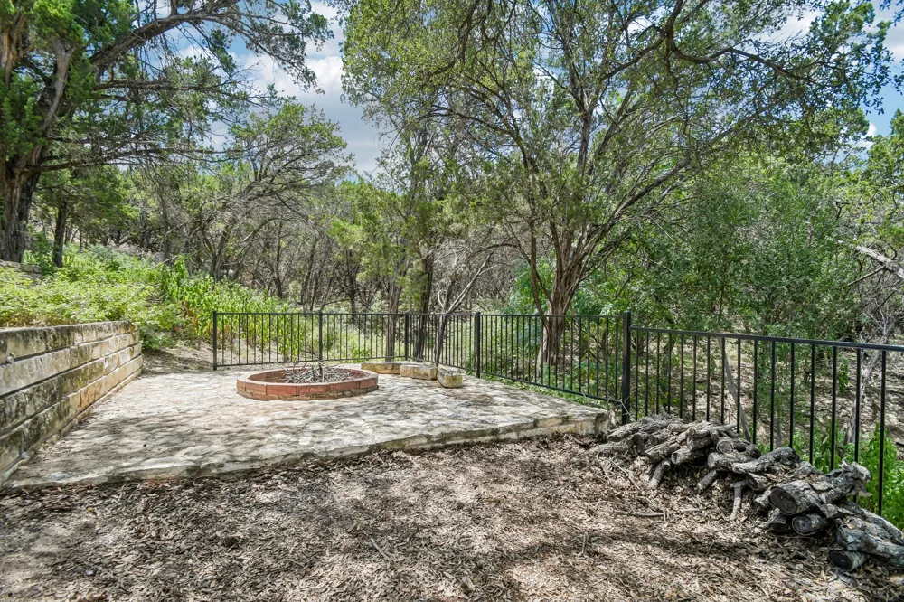 21103 Dawn Drive Lago Vista, TX 78645