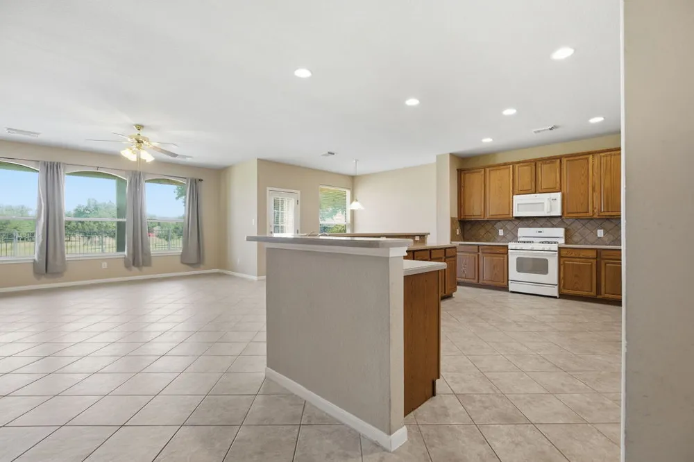 904 Winding Creek Place Round Rock, TX 78665