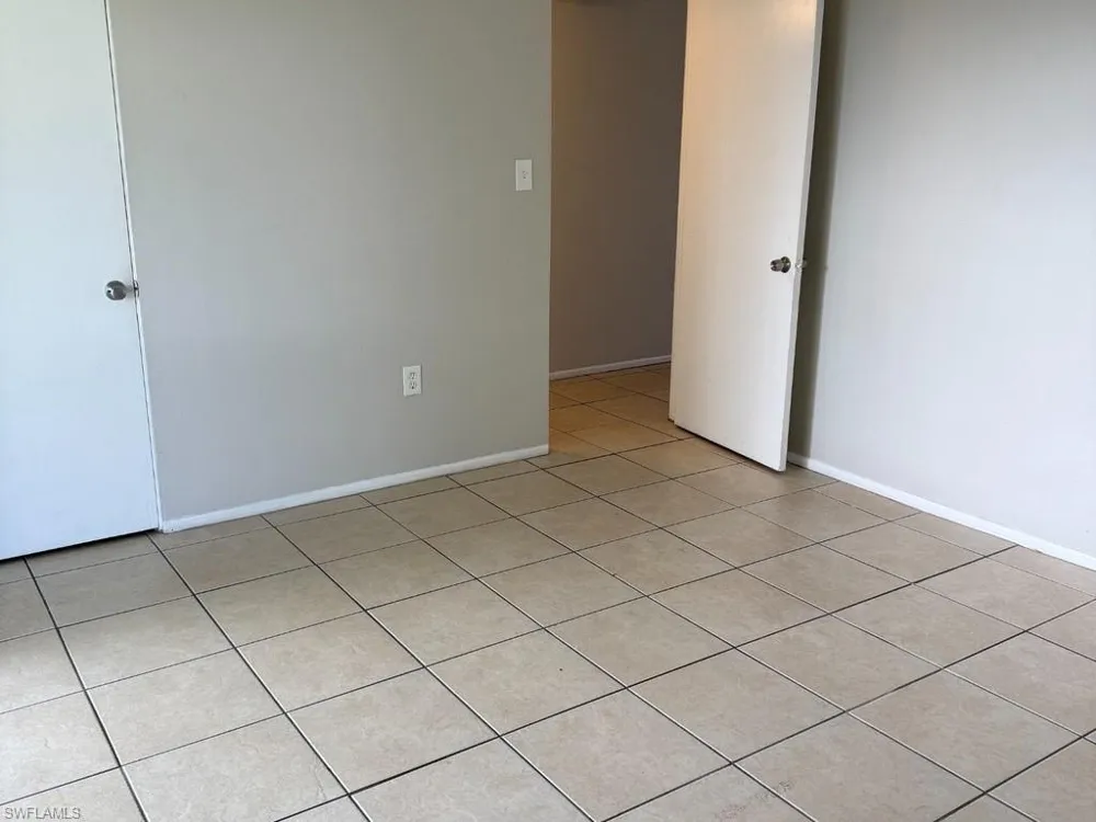 1830 Maravilla Avenue #814 Fort Myers, FL 33901