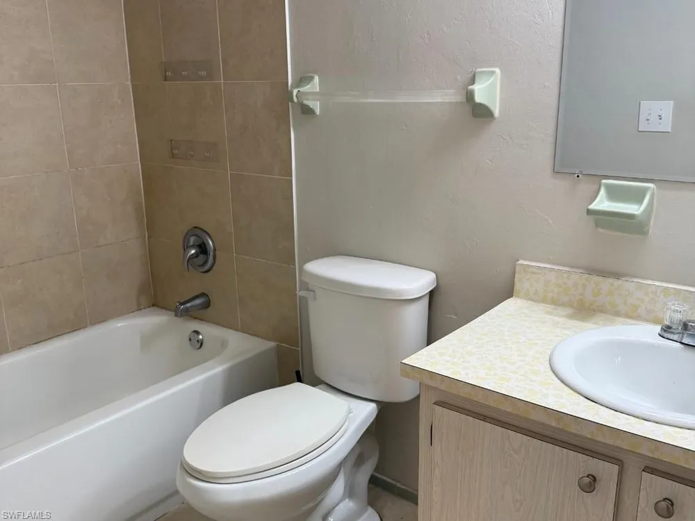 1830 Maravilla Avenue #814 Fort Myers, FL 33901