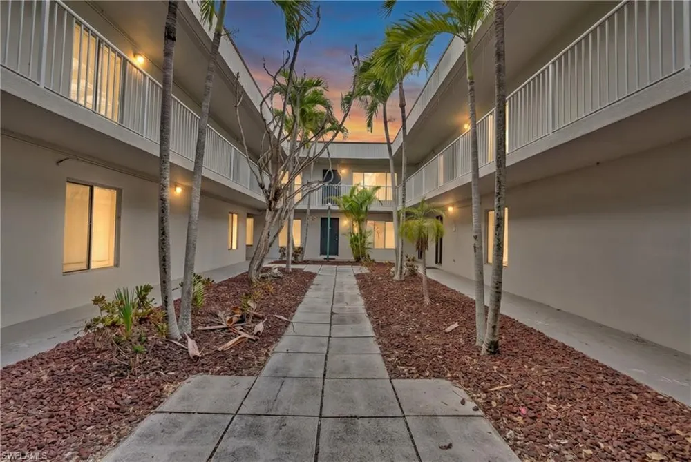 1830 Maravilla Avenue #814 Fort Myers, FL 33901