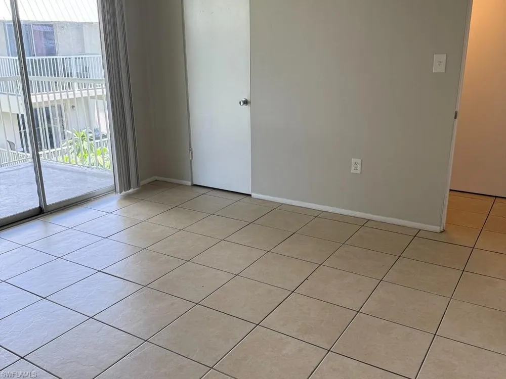 1830 Maravilla Avenue #814 Fort Myers, FL 33901