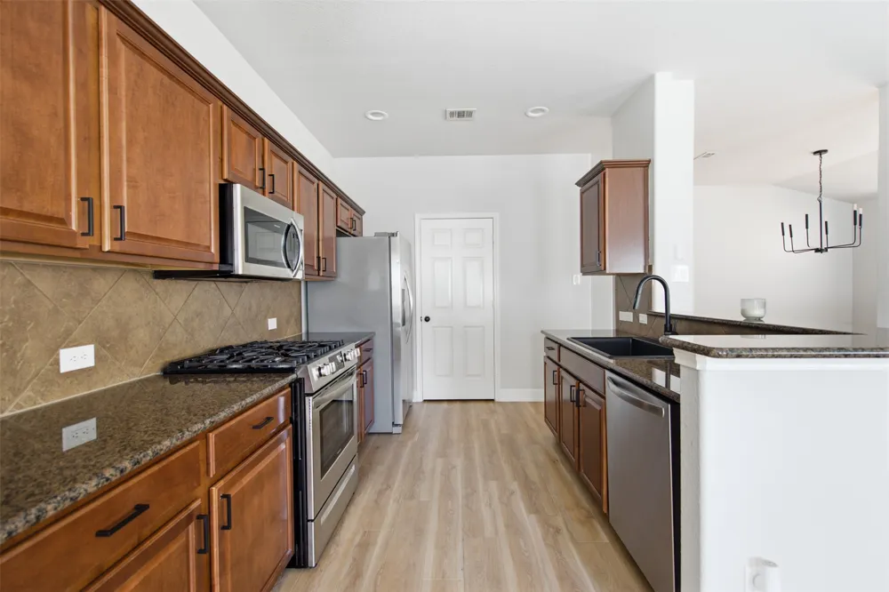 394 Verano Circle Kyle, TX 78640