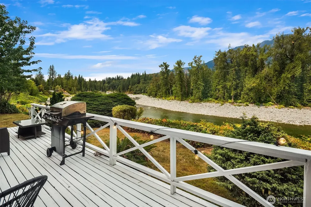 18005 433rd Avenue SE Gold Bar, WA 98251