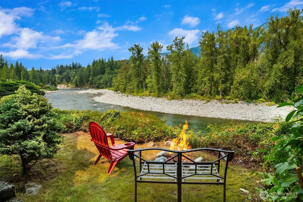 18005 433rd Avenue SE Gold Bar, WA 98251