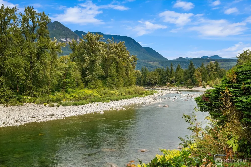 18005 433rd Avenue SE Gold Bar, WA 98251