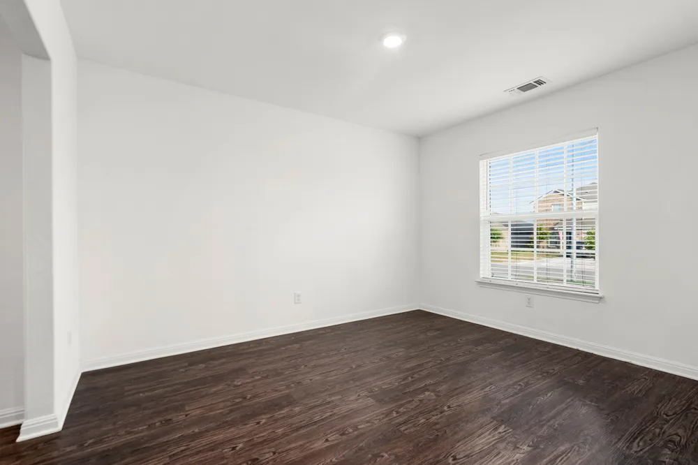 133 Dupont Pass Jarrell, TX 76537