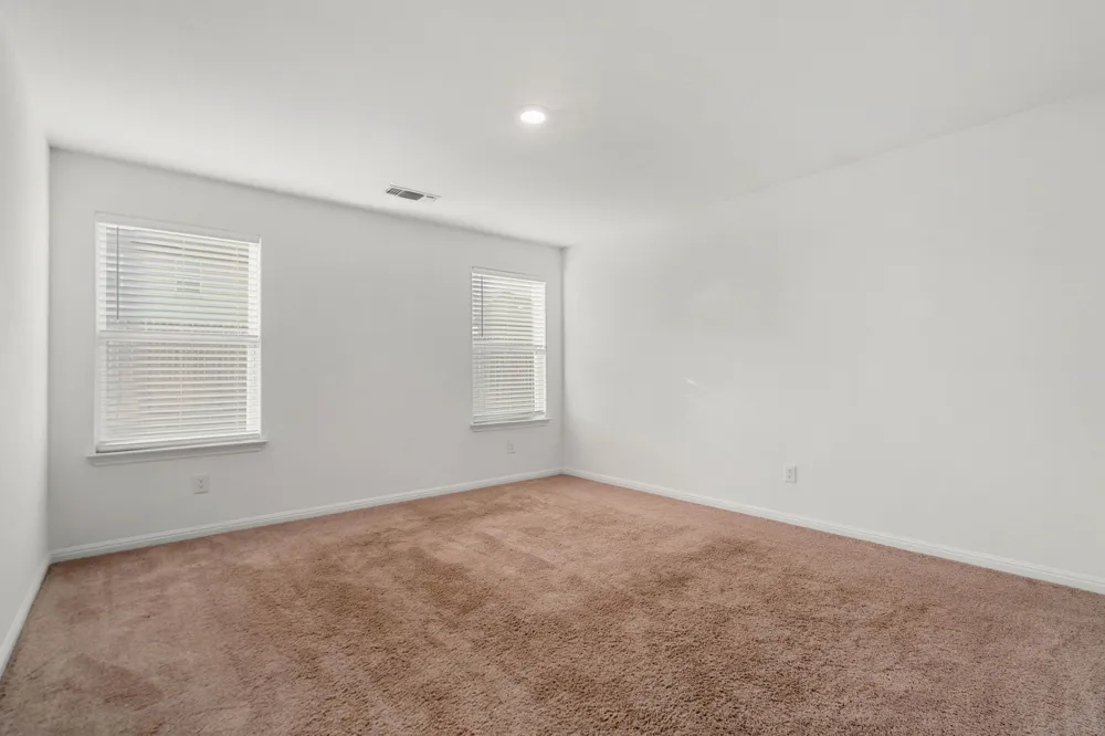 133 Dupont Pass Jarrell, TX 76537