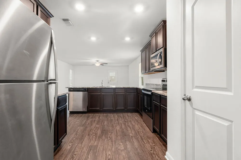 133 Dupont Pass Jarrell, TX 76537