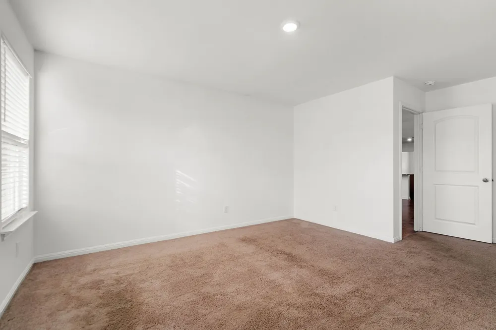 133 Dupont Pass Jarrell, TX 76537