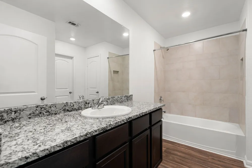 133 Dupont Pass Jarrell, TX 76537