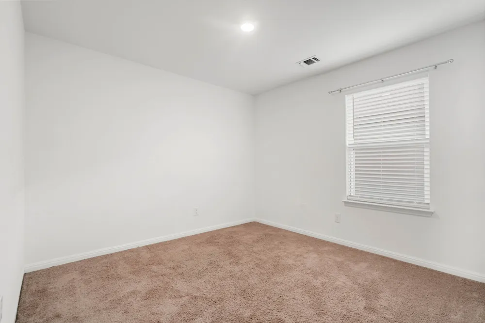 133 Dupont Pass Jarrell, TX 76537