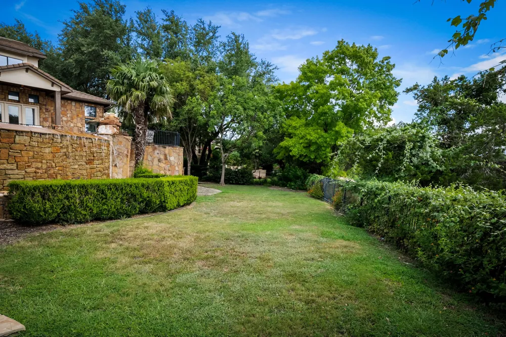 1801 Eagles Glen Cove Austin, TX 78732